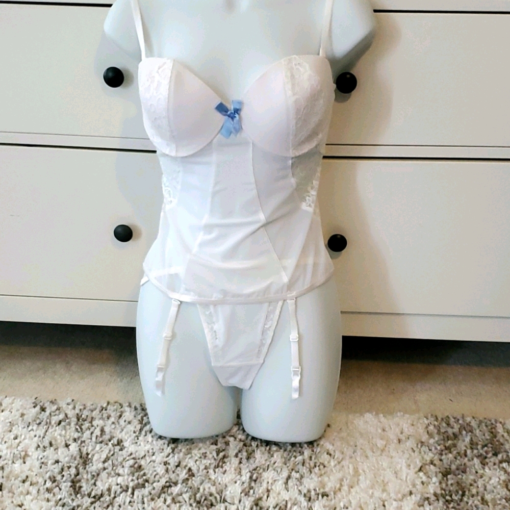 White corset lingerie set